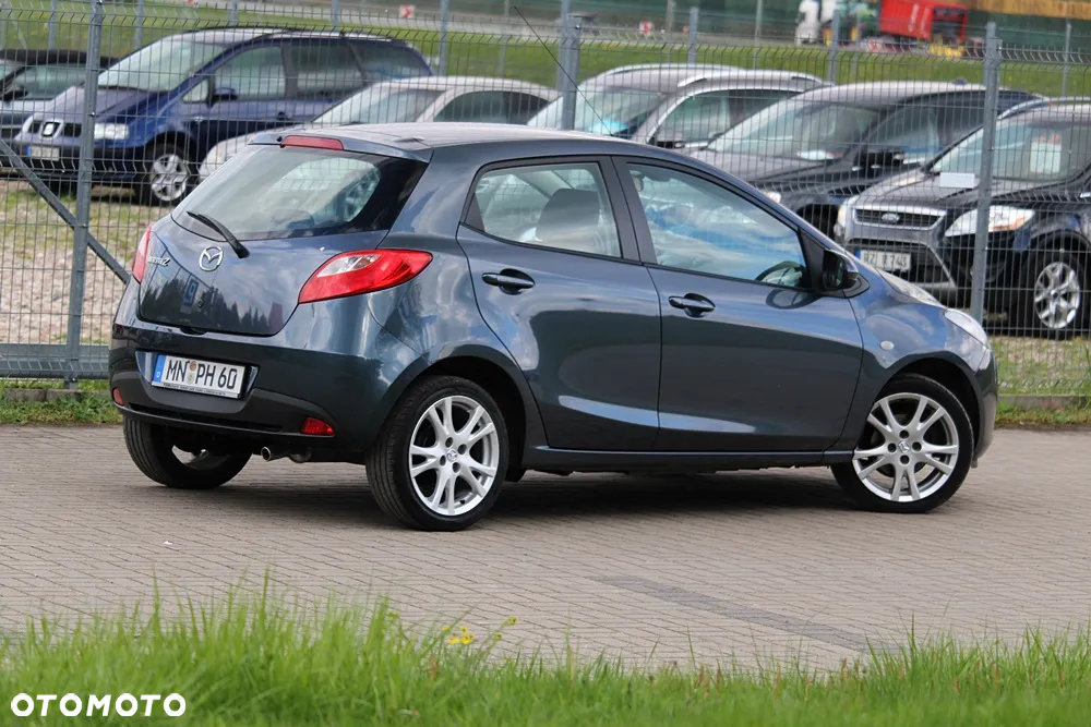 Mazda 2 - 11