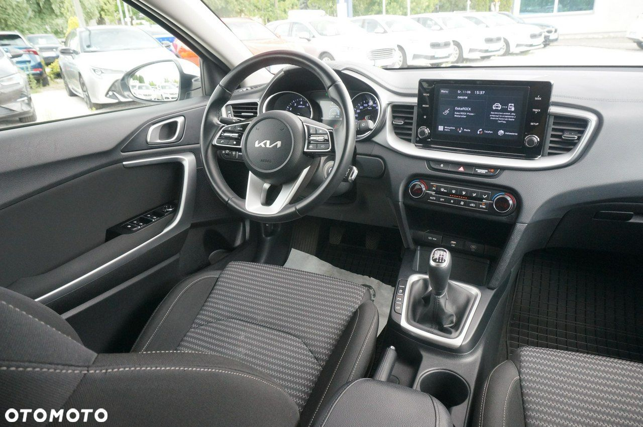 Kia Ceed 1.5 T-GDI M - 14