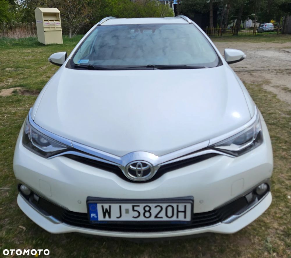 Toyota Auris 1.6 Prestige - 2