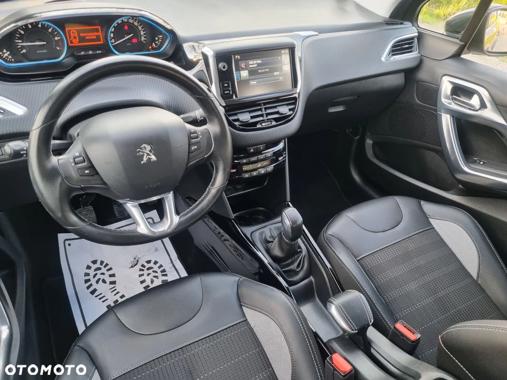 Peugeot 2008 PureTech 110 Stop&Start Crossway - 13