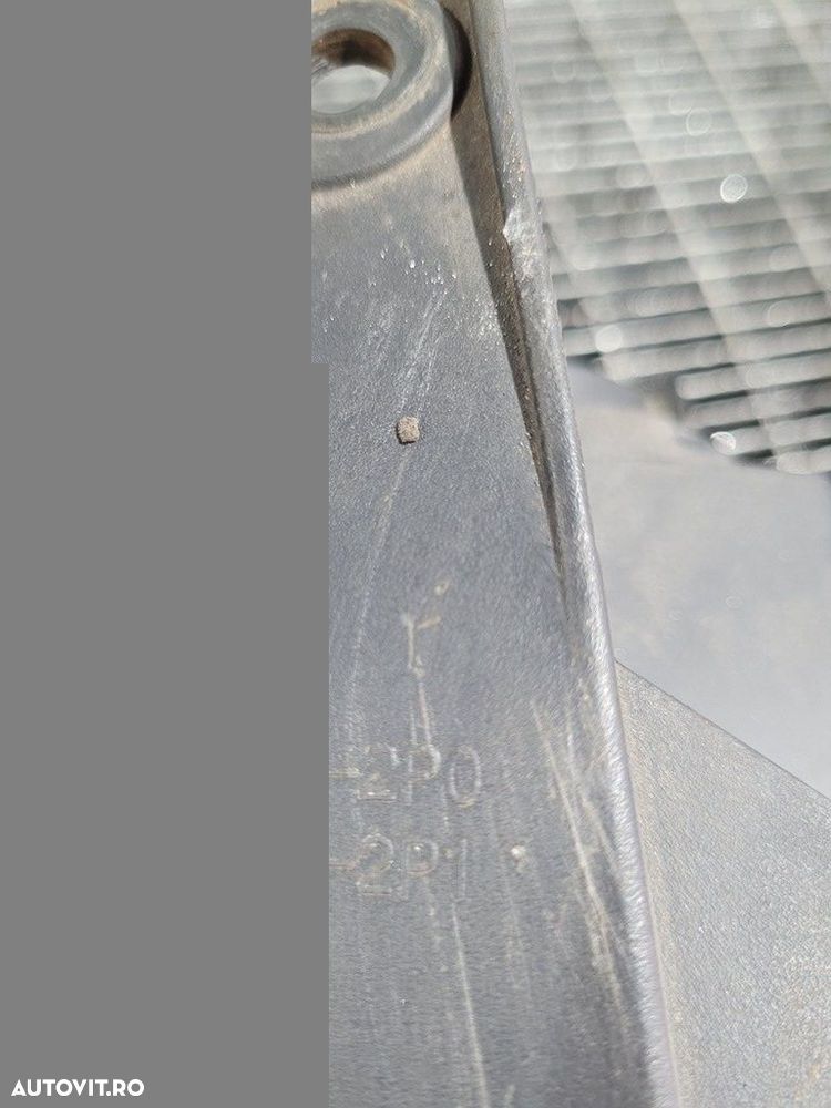 Far Dreapta Kia Sorento II 2009 - 2015 SUV 4 Usi (912) Cu lupă 921022PO - 6