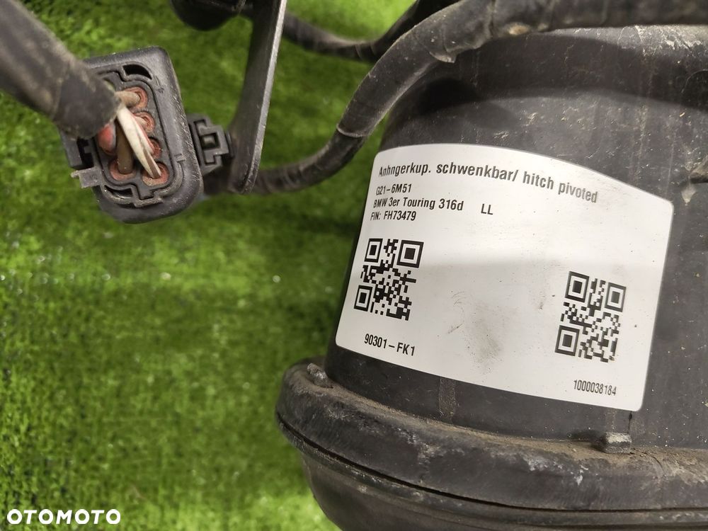 Hak holowniczy elektryczny BMW G20 G21 G80 6879160 - 2