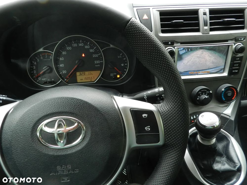 Toyota Verso S - 12