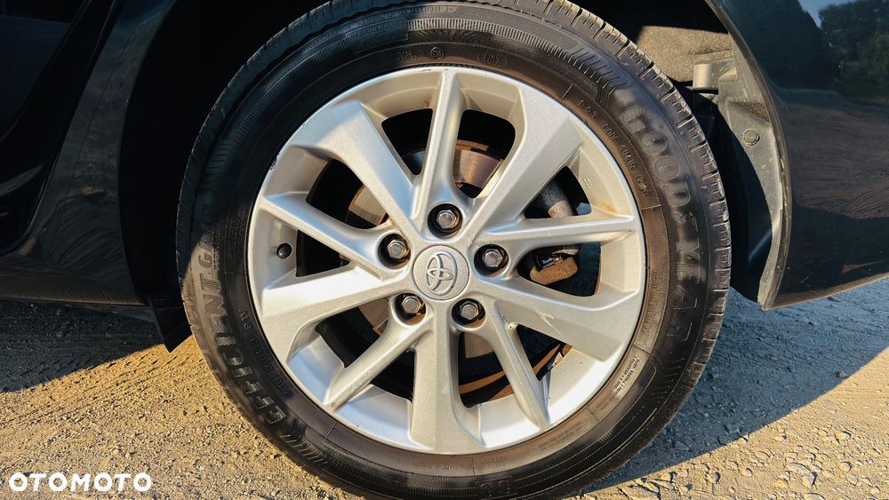 Toyota Auris 1.6 Valvematic Multidrive S Executive - 13