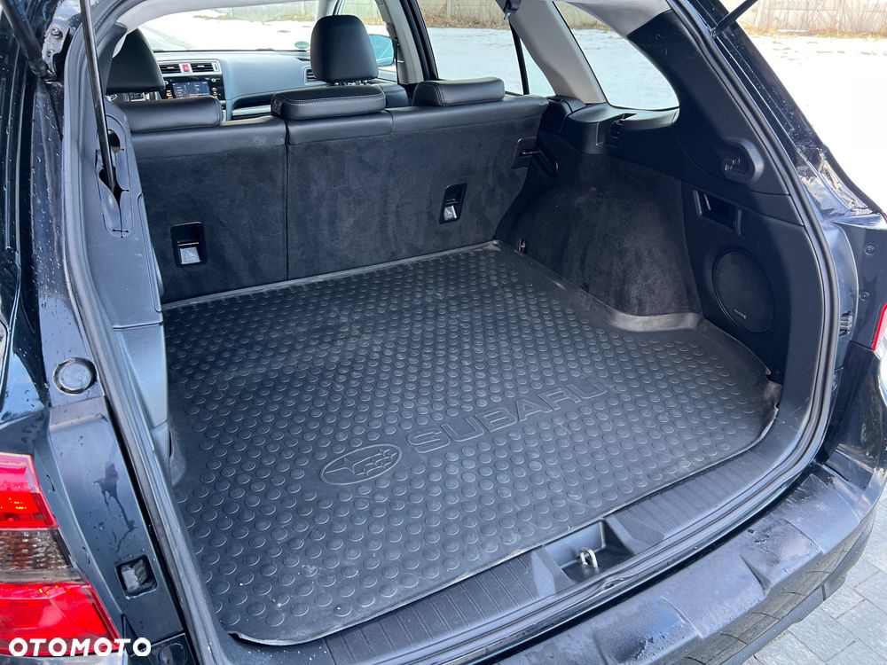 Subaru Outback 2.0D Exclusive Lineartronic - 21