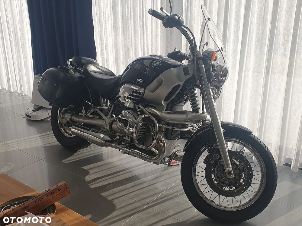 BMW R - 1