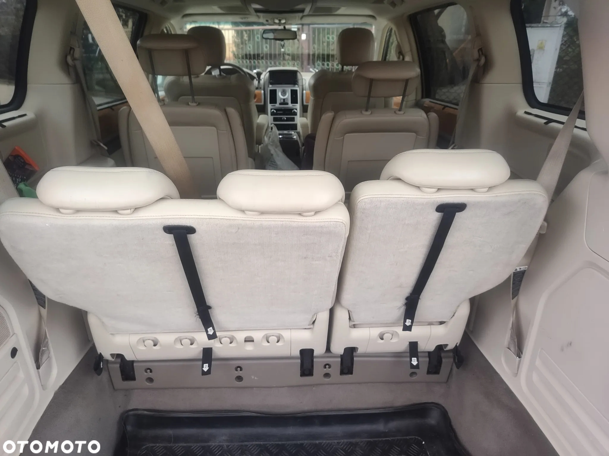 Chrysler Town & Country 4.0 Limited - 6