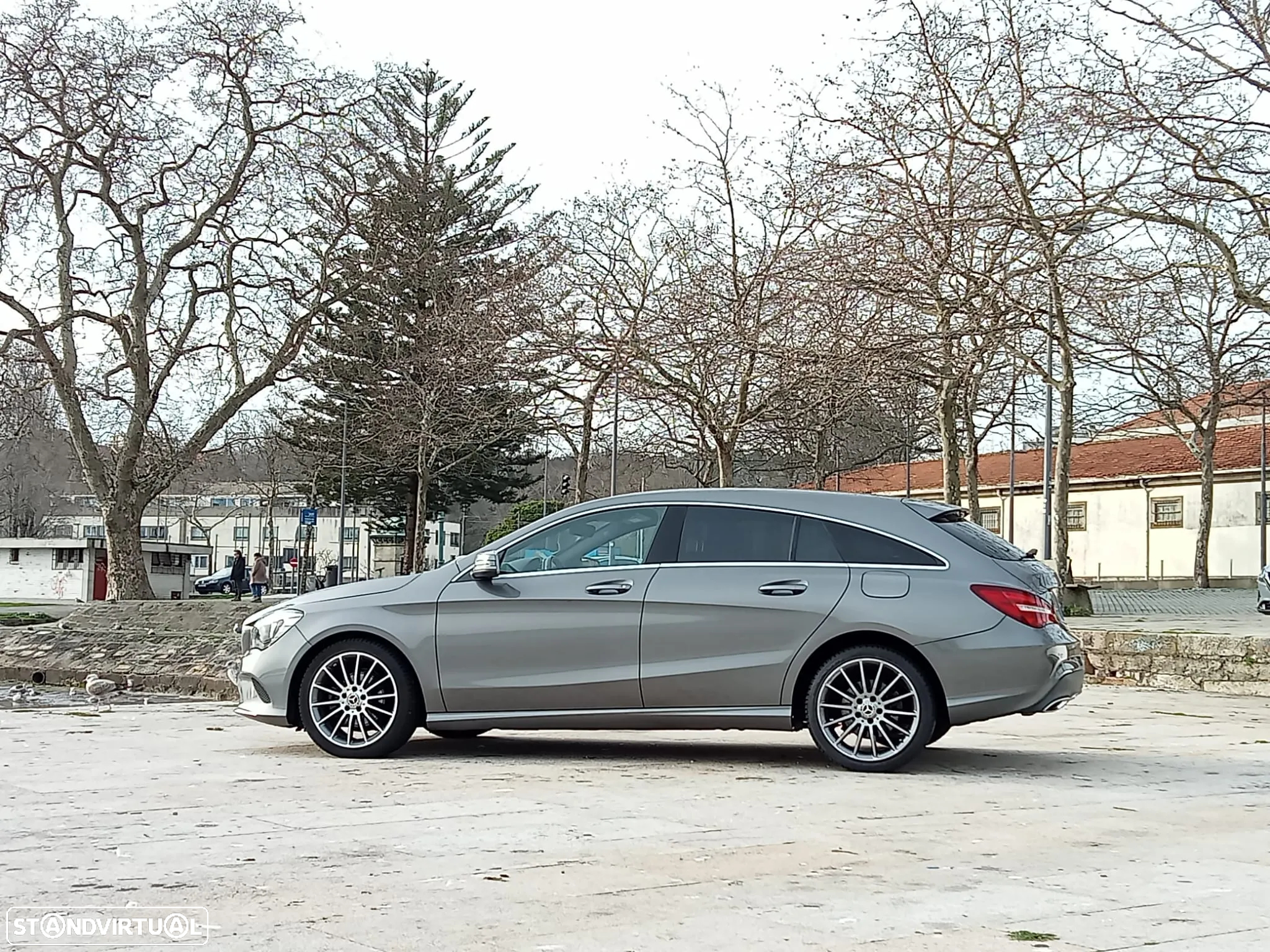 Mercedes-Benz CLA 180 Shooting Brake d 7G-DCT Urban - 9