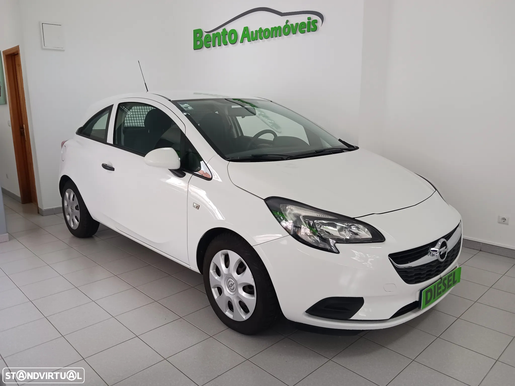 Opel Corsa 1.3 CDTi Van Iva Dedutível - 3