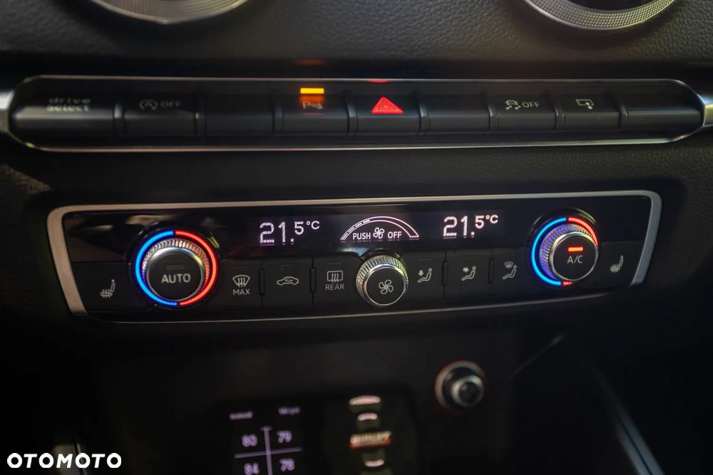 Audi A3 Sportback 2.0 TDI (clean diesel) quattro S tronic S line Sportpaket - 31