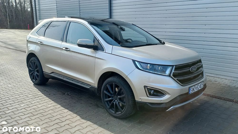 Ford Edge - 8