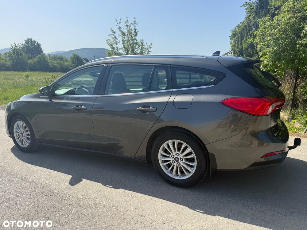 Ford Focus - 31