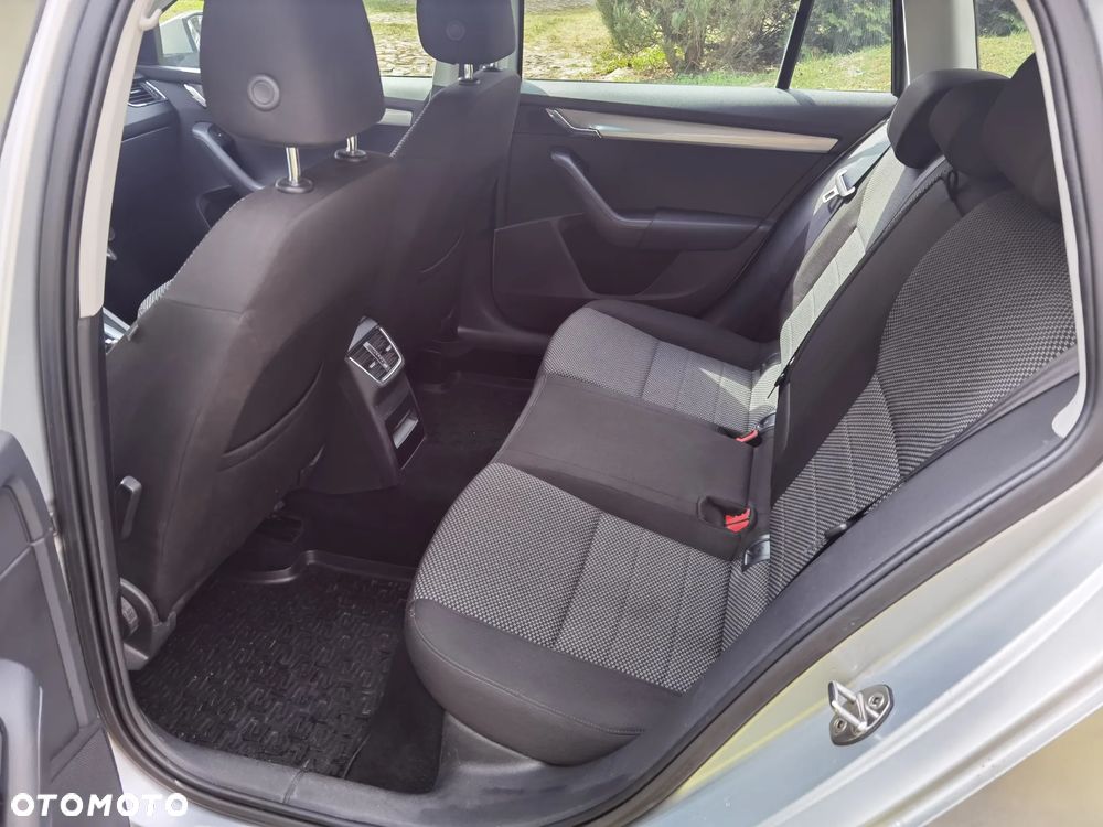 Skoda Octavia 1.6 TDI Ambition - 4