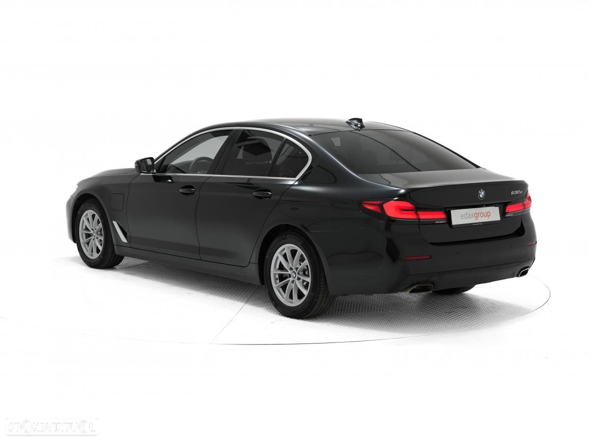 BMW 530 e - 4