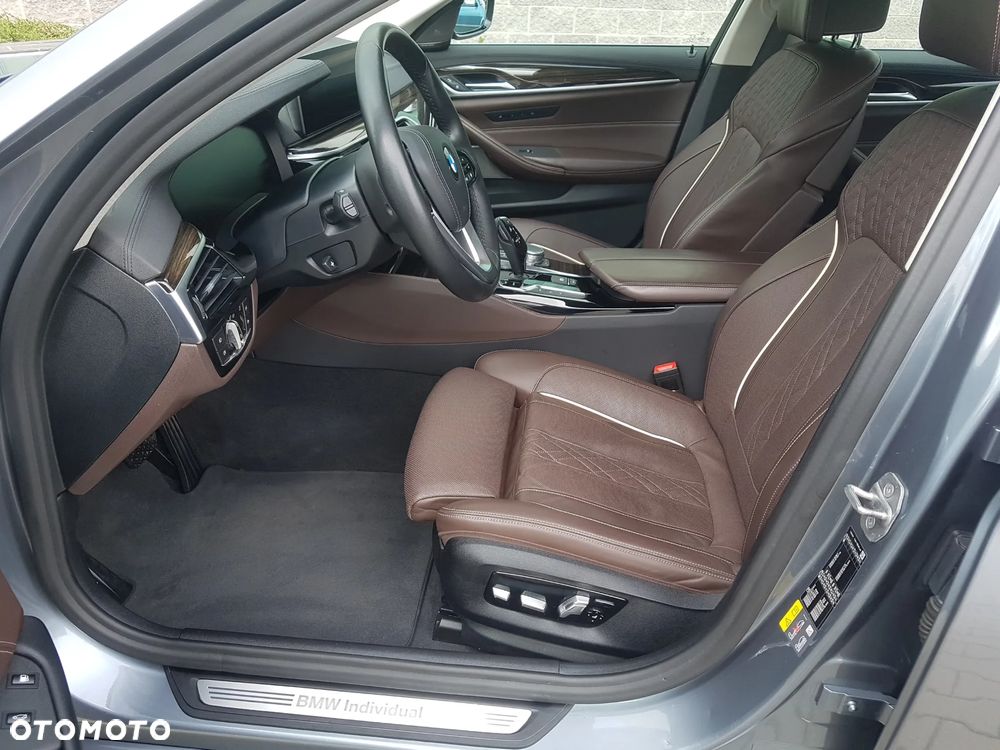 BMW Seria 5 530e iPerformance xDrive Luxury Line - 26