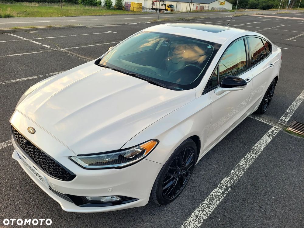 Ford Fusion - 4