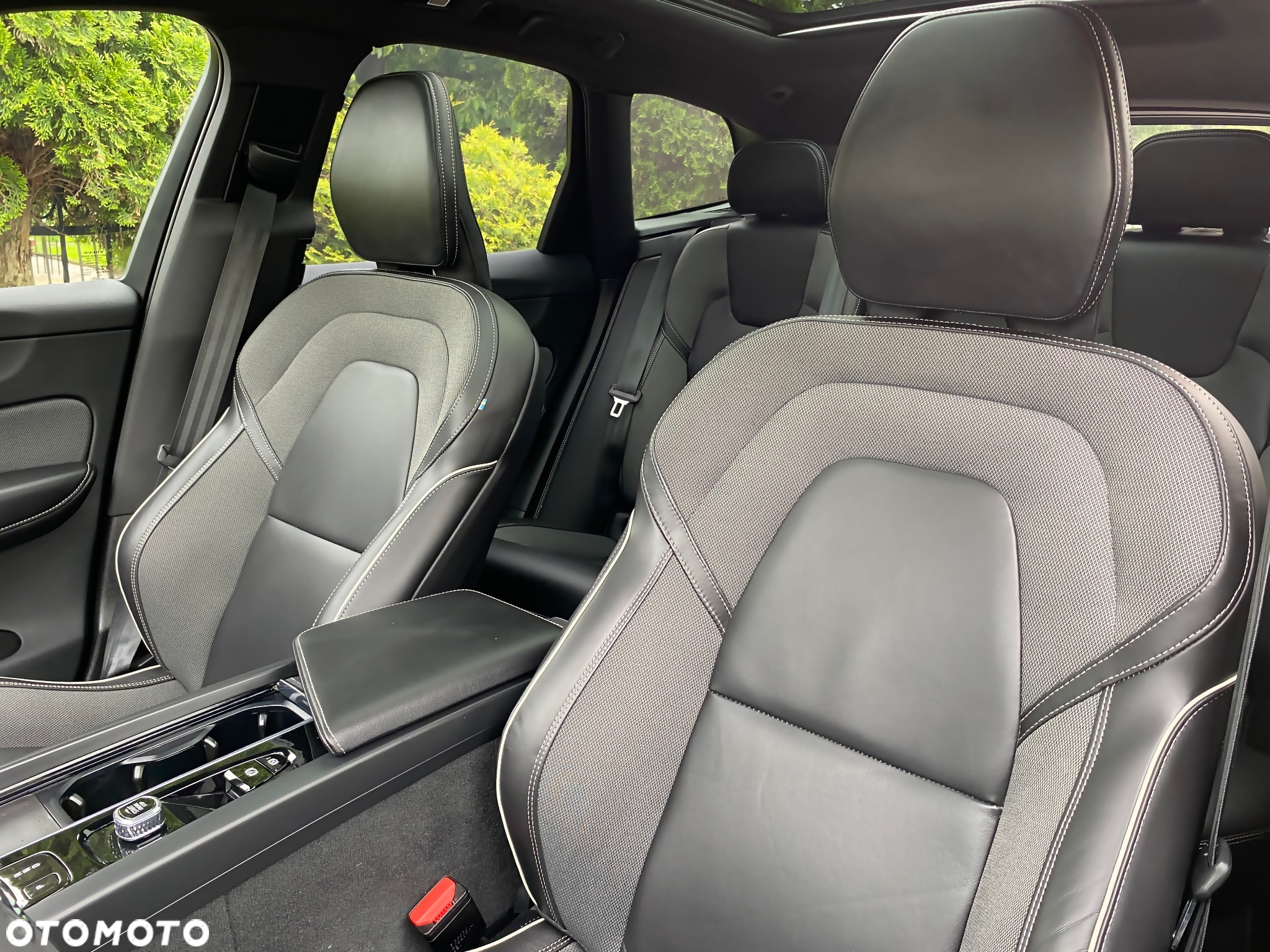 Volvo XC 60 B4 D Geartronic RDesign - 30