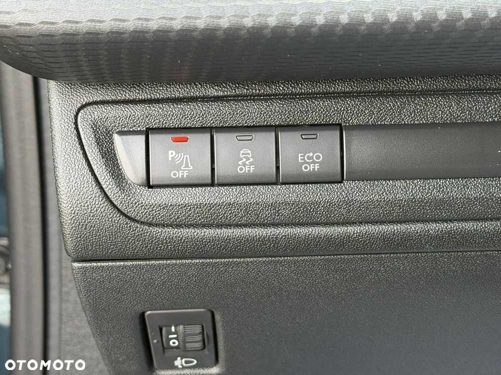 Peugeot 2008 PureTech 110 Stop&Start EAT6 Allure - 18