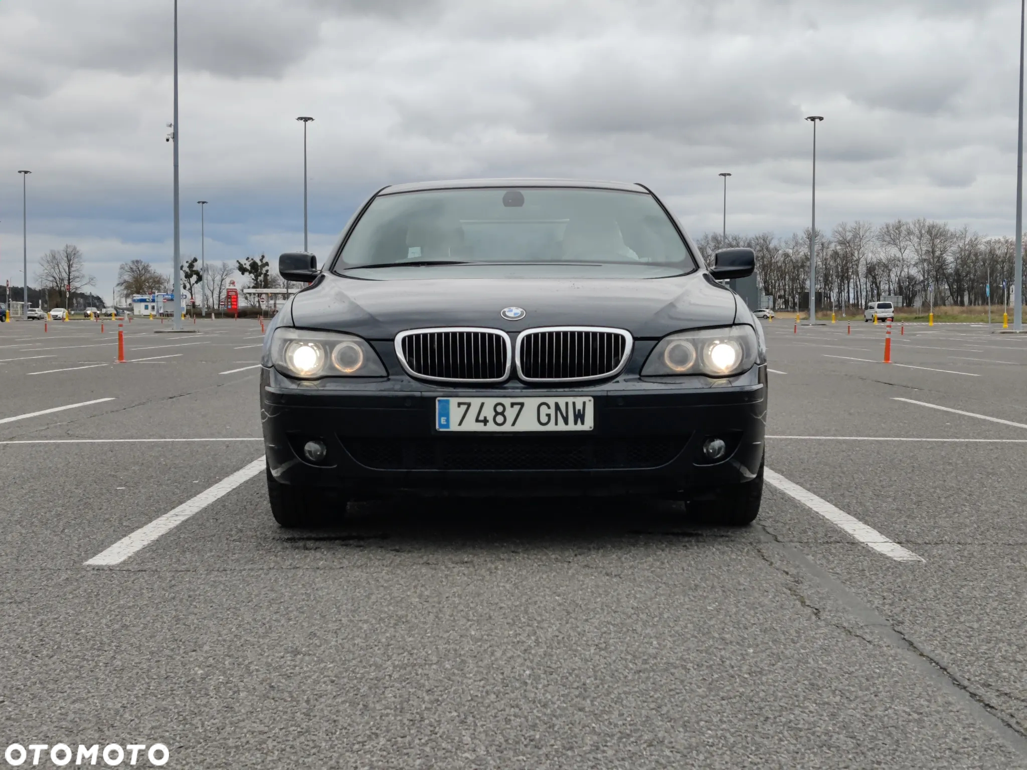 BMW Seria 7 750i - 3