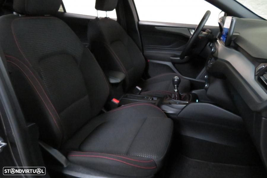 Ford Focus 1.0 EcoBoost MHEV ST-Line X - 20