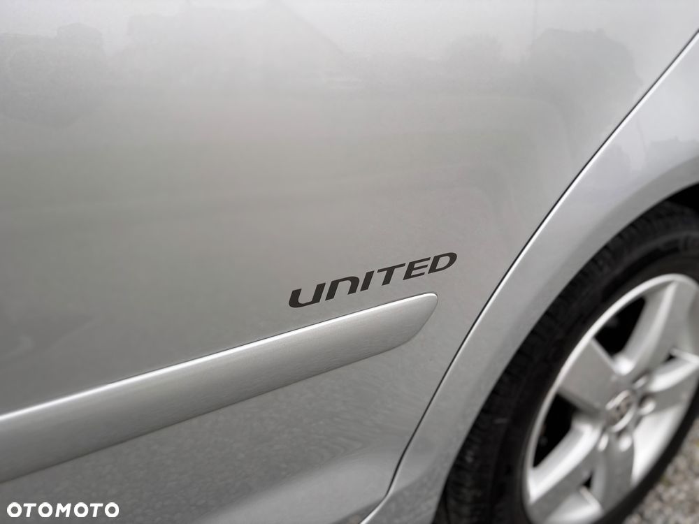 Volkswagen Golf Plus - 18