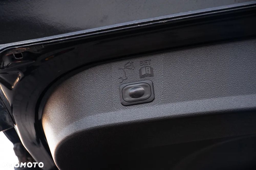 Ford Kuga 2.0 TDCi 4WD Titanium - 36