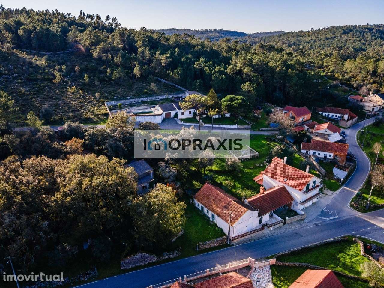 Moradia para Reconstrução na Batalha- Leiria - Grande imagem: 3/33