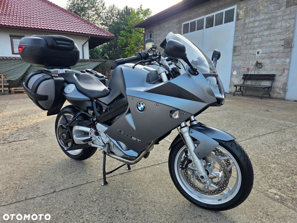 BMW F - 9