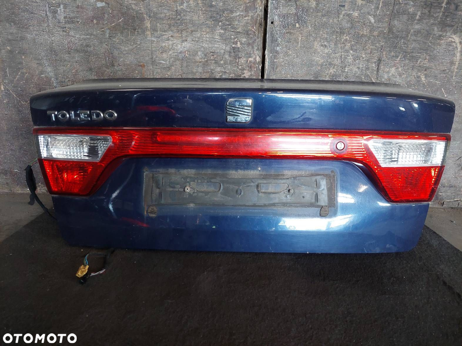 KOMPLETNY TYŁ KLAPA BAGAŻNIKA ZDERZAK TYŁ LAMPY SEAT TOLEDO II LB5N - 10