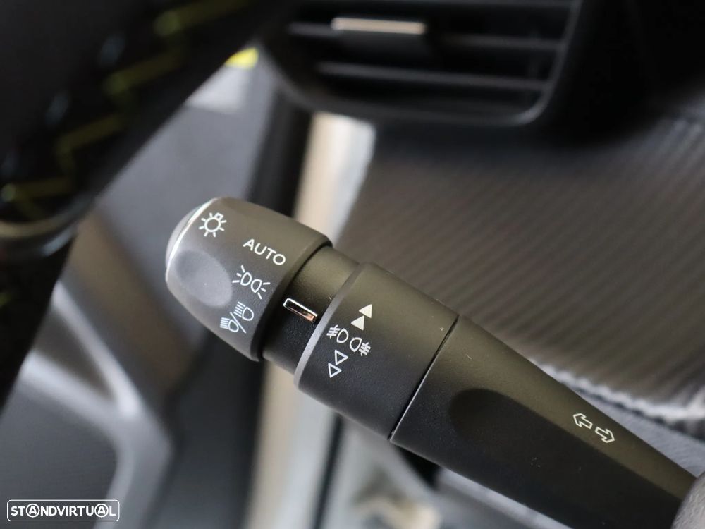 Peugeot 2008 1.2 PureTech GT - 30