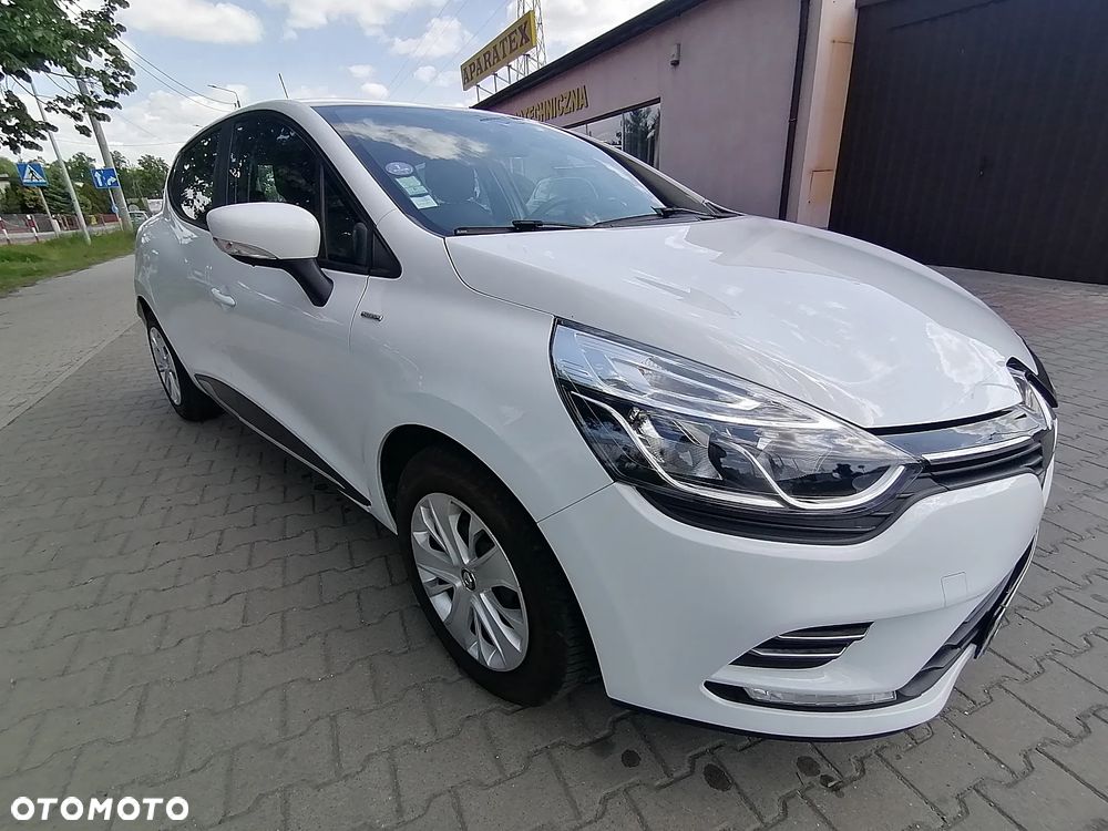 Renault Clio - 7