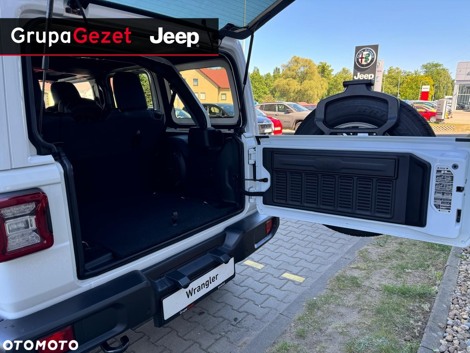 Jeep Wrangler - 14
