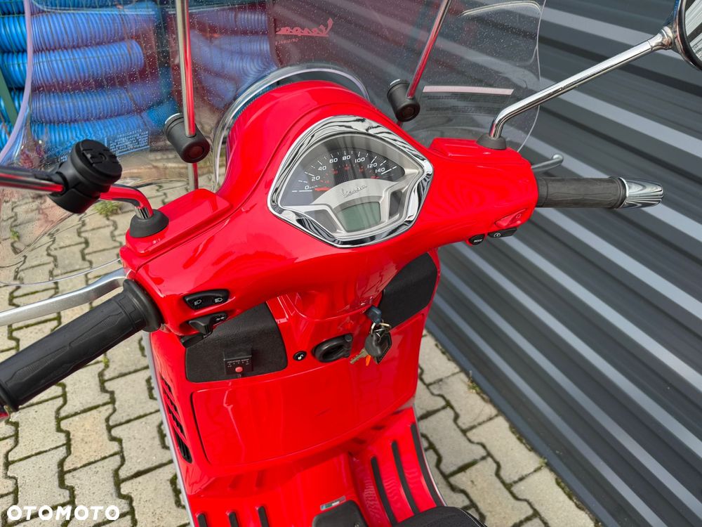 Vespa GTS - 9