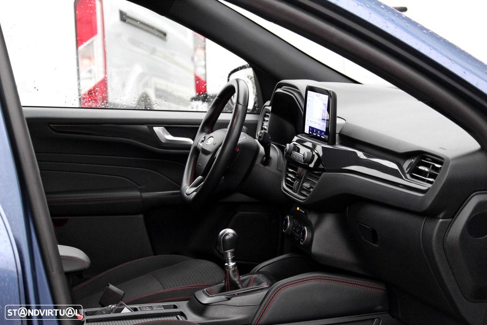 Ford Kuga 1.5 EcoBoost ST-Line - 17