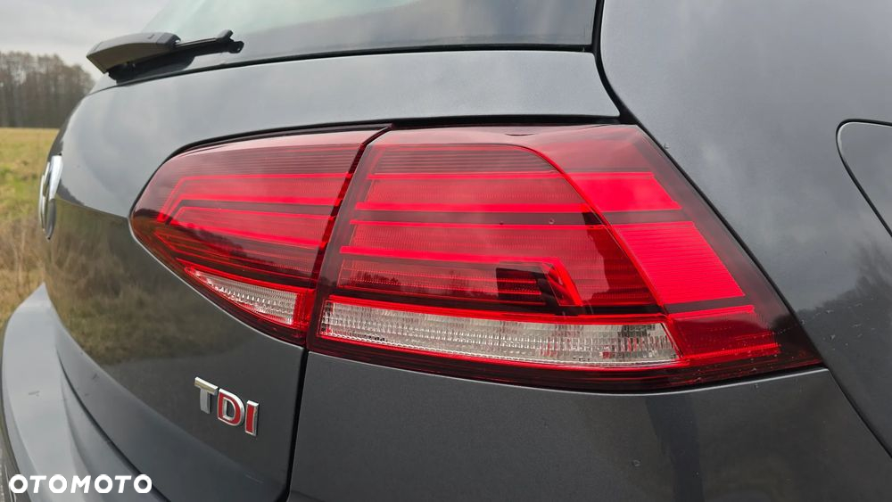 Volkswagen Golf 1.6 TDI DSG Sound - 9