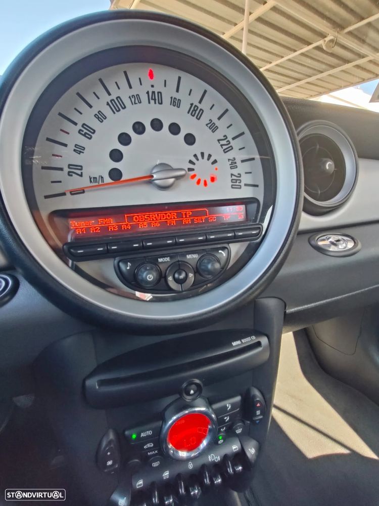 MINI Cabrio One - 11