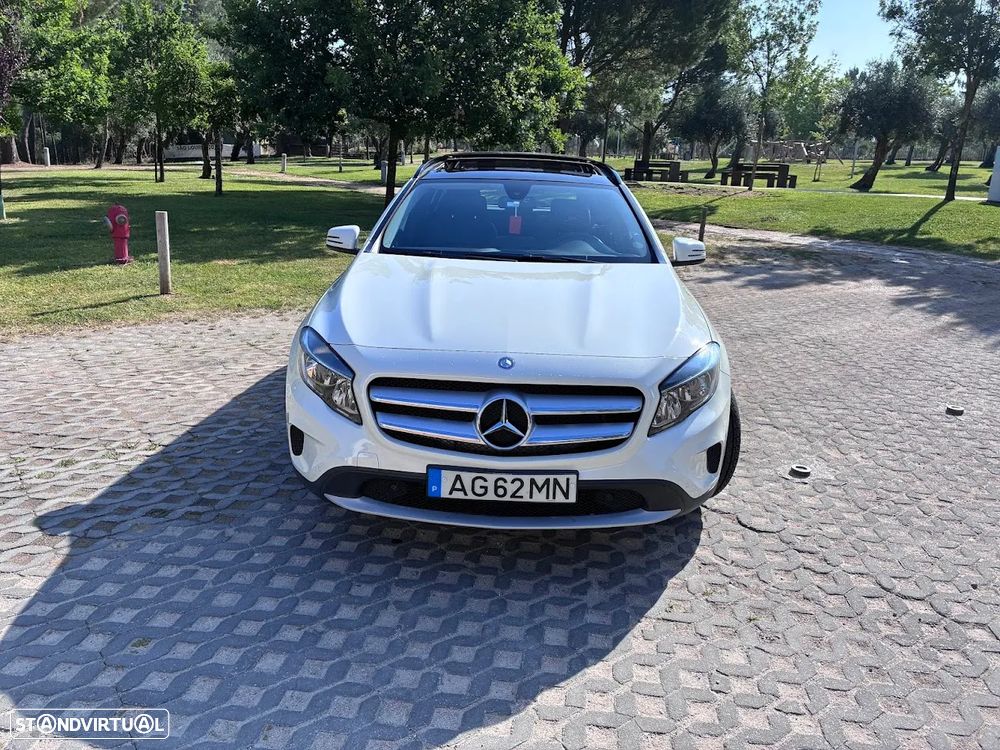 Mercedes-Benz GLA 180 d - 2