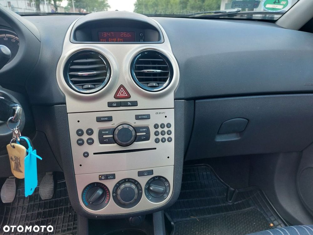 Opel Corsa - 22