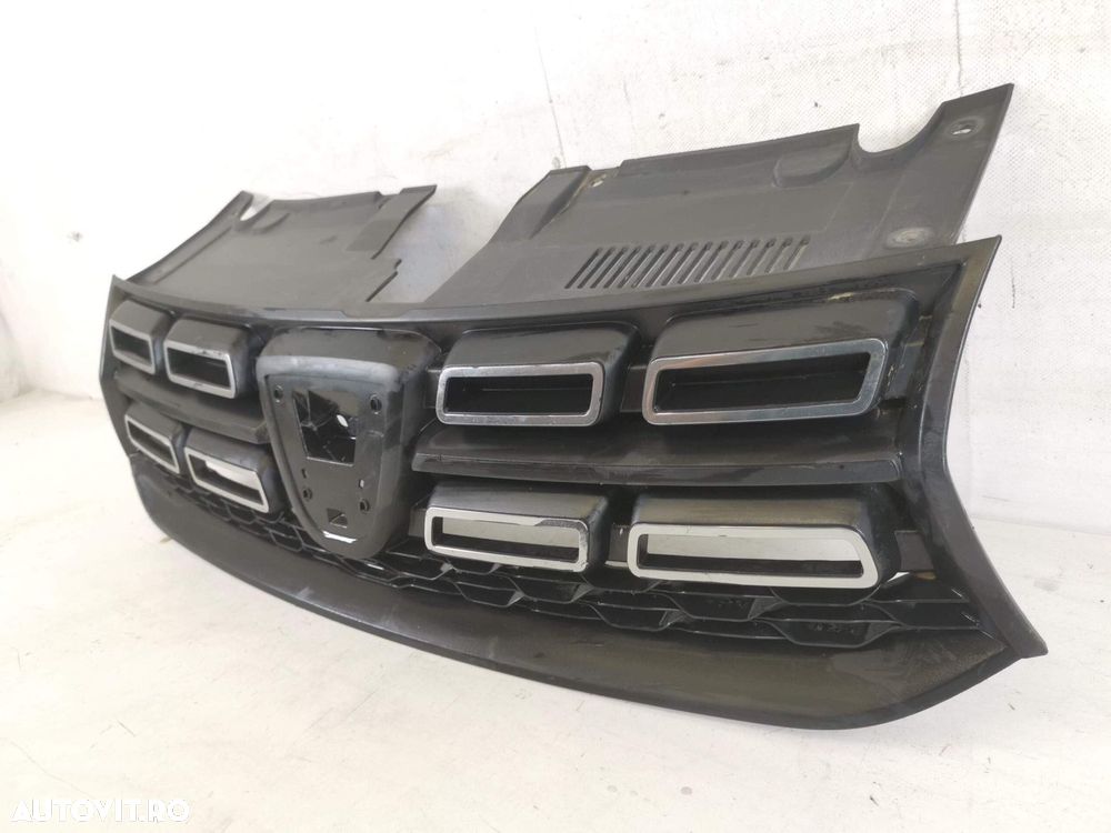 Grila Radiator Dacia  Logan 2 facelift 2017 2018 2019 2020 Originala I - 3