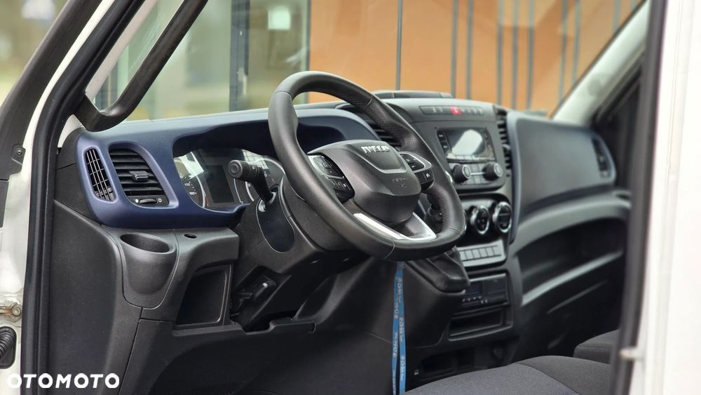 Iveco DAILY 3.0 180KM  50C18❗❗160 TYŚ PRZEBIEGU NOWY ❗️❗️MOCNY WYWROT Z PRZYSTAWKI / NOWY MODEL  / 3-STRONNA WYWROTKA KAMIL NADWOZIA / FULL OPCJA / BURTY 40CM / HAK + WYJSCIE HYDRAULICZNE DO PRZYCZEPY / SKRZYNIA MANUALNA / BLIŹNIAKI / SERWIS ASO / SALON POLSKA / 35C15 50C15 35C18❗❗ BEZ PRZEBIEGU JAK Z SALONU - NOWY -❗❗ - 6