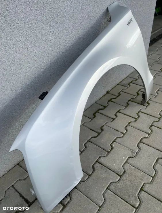 BŁOTNIK LEWY PRZÓD AUDI A8 D4 KOLOR LX7W - 4