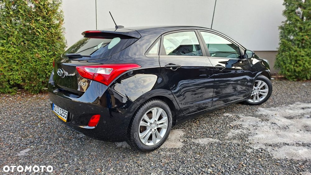 Hyundai i30 i30cw 1.4 Fifa World Cup Edition - 28