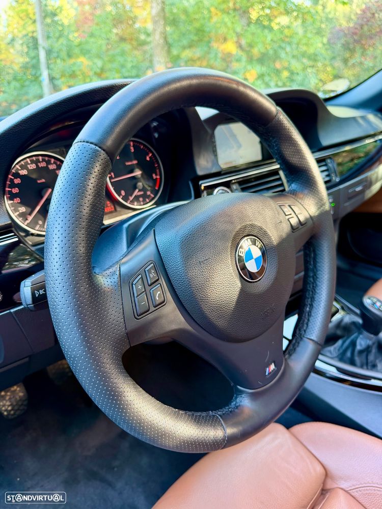 BMW 320 d M Sport Edition - 23