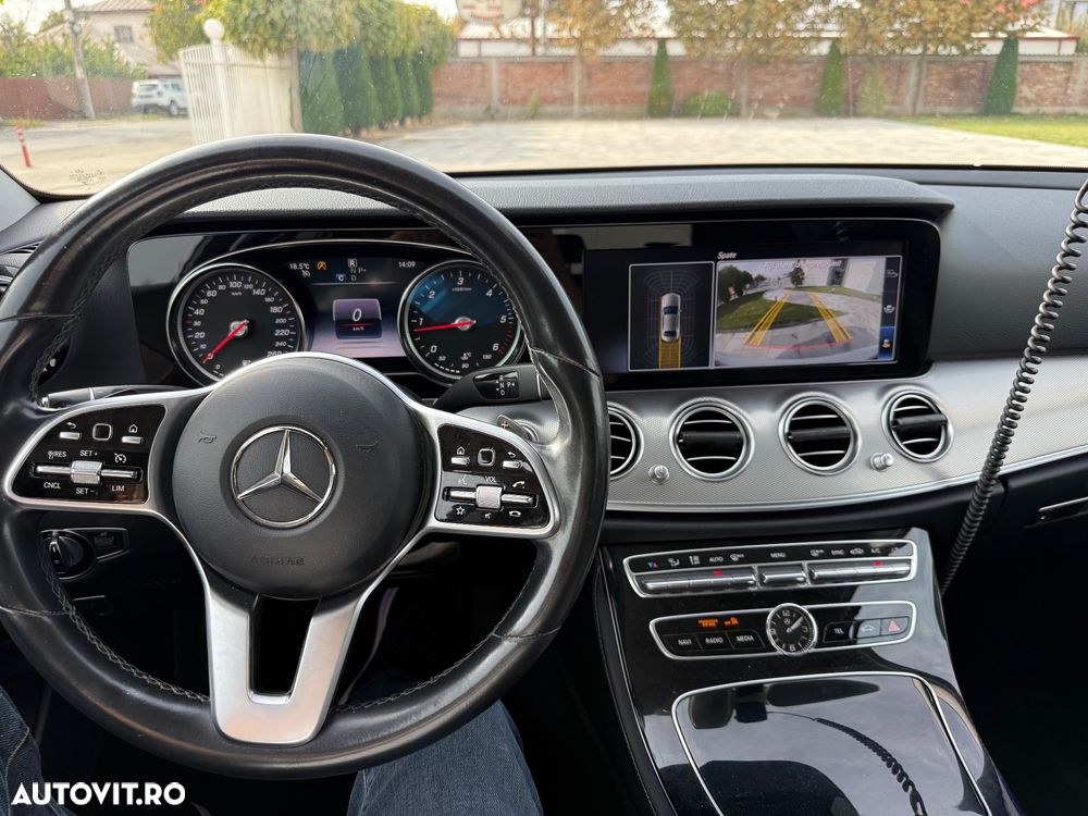 Mercedes-Benz E 300 d Aut. - 10