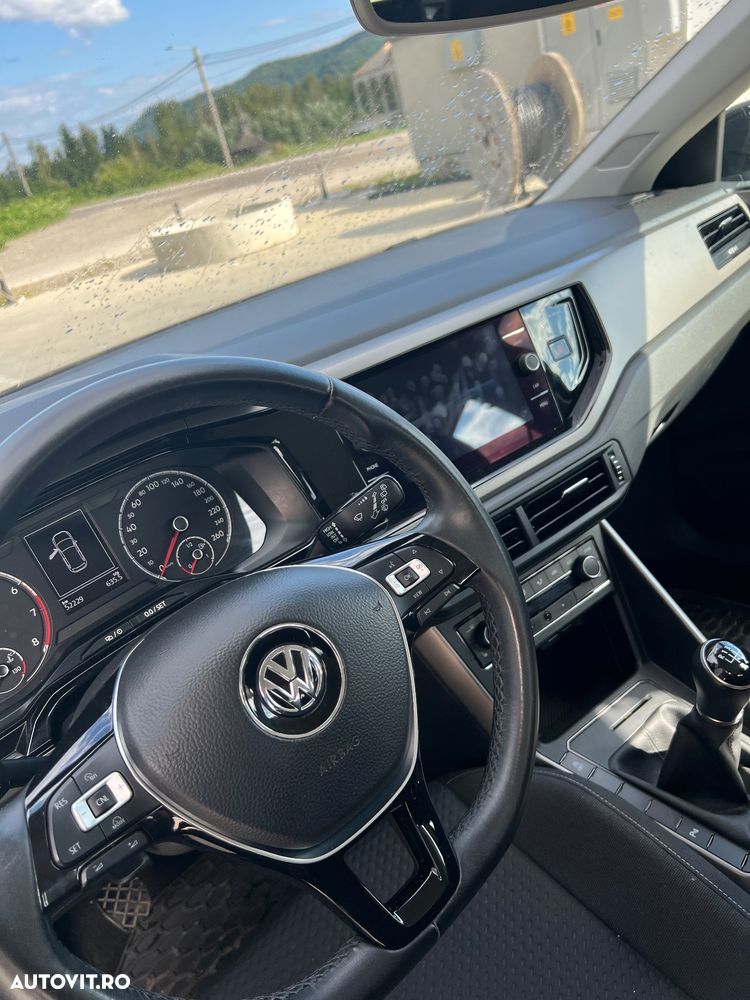 Volkswagen Polo - 1