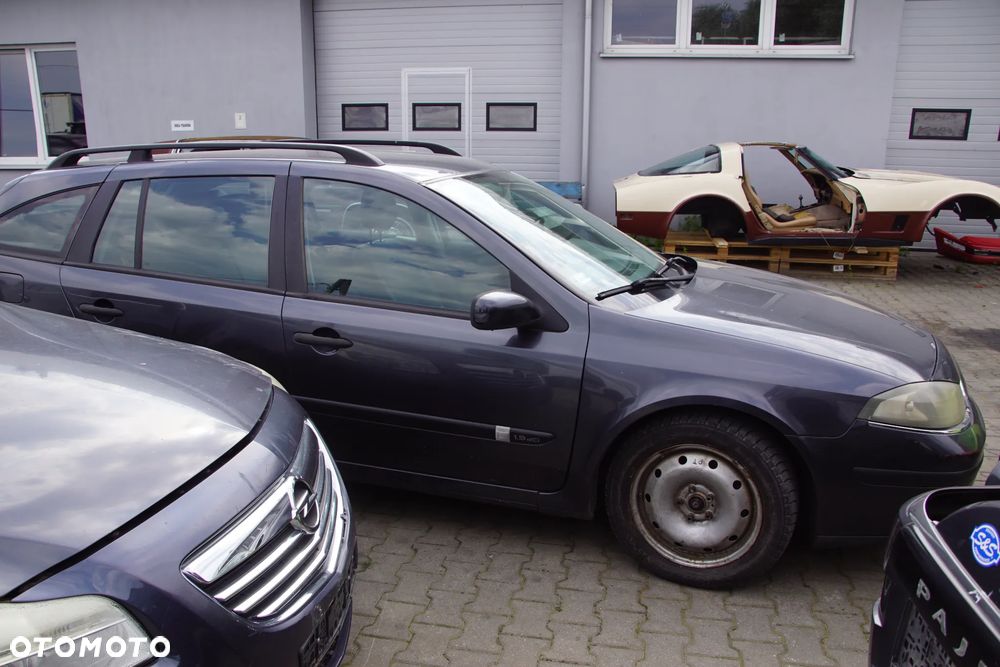Auto na części - Renault Laguna II Lift 1.9 DCI 110 KM F9Q674 PK6068 TEB66 2005R Silnik Skrzynia Drzwi Maska Błotnik Zderzak Klapa Lampa Lusterko Klamka Szyba Deska Kokpit Sterownik Moduł Czujnik Licznik Wyświetlacz Panel Kierownica - 7