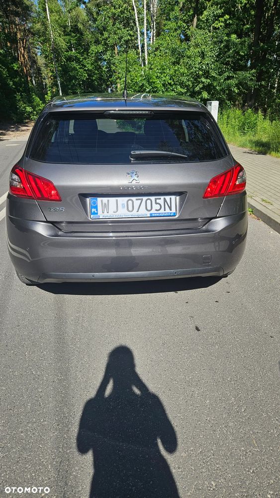 Peugeot 308 1.2 PureTech GPF Allure S&S - 16