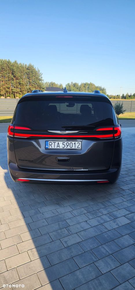 Chrysler Pacifica - 12