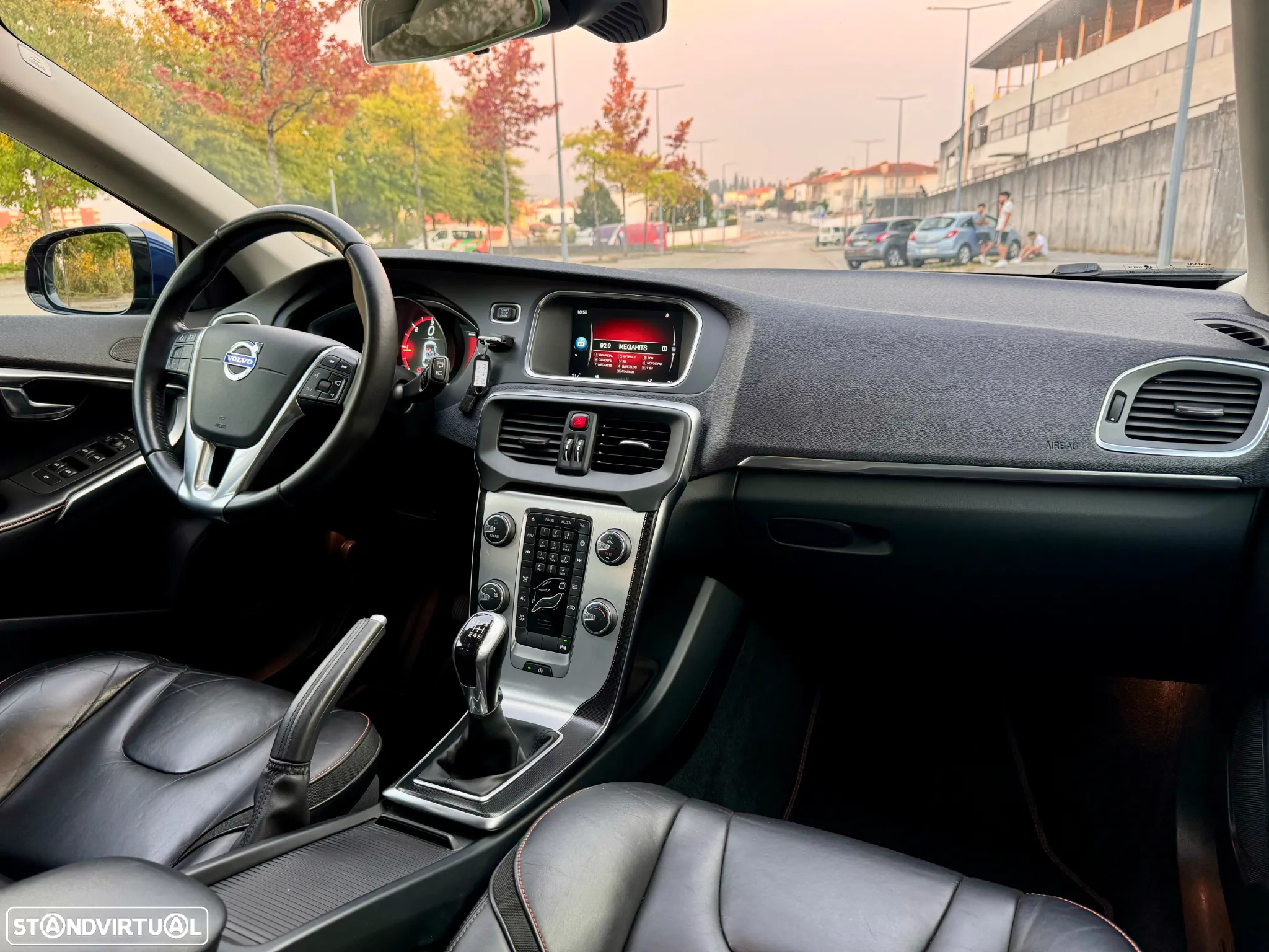 Volvo V40 1.6 D2 VOR - 19