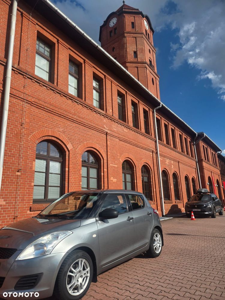 Suzuki Swift - 32
